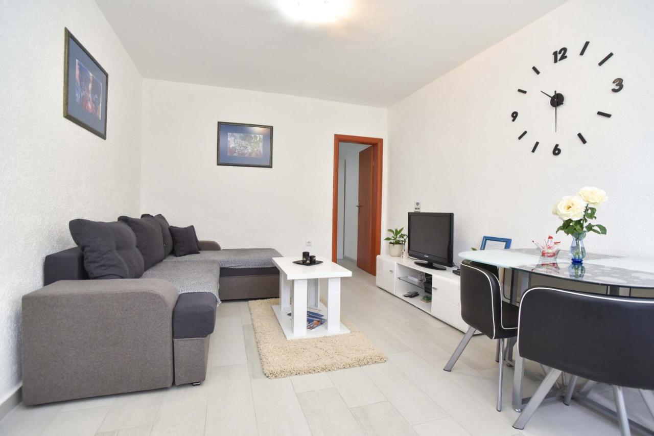 Ban Apartmani Budva Exterior photo